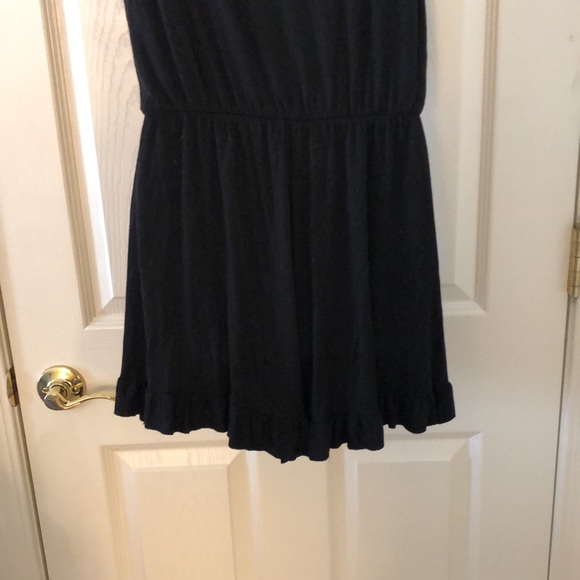Black Flutter Sleeve Romper - Picture 13 of 15